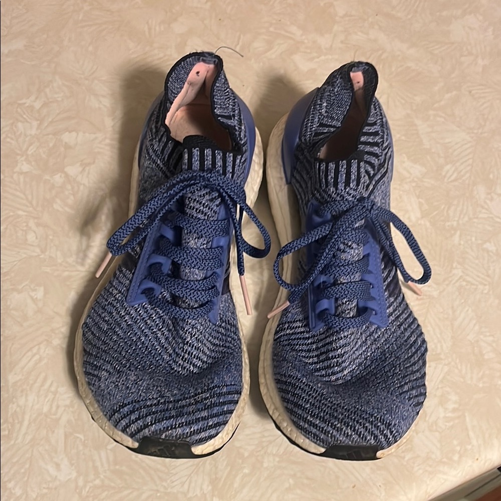 adidas Women's Blue Athletic Shoes